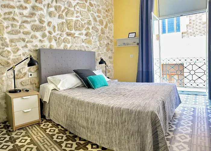 Alicante Guest Houses