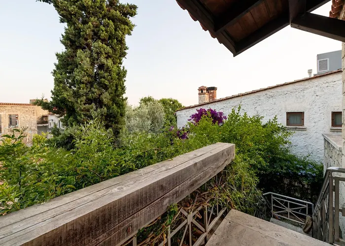 Alacati Guest Houses