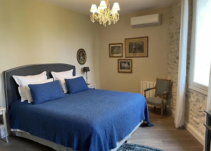 Avignon Guest Houses