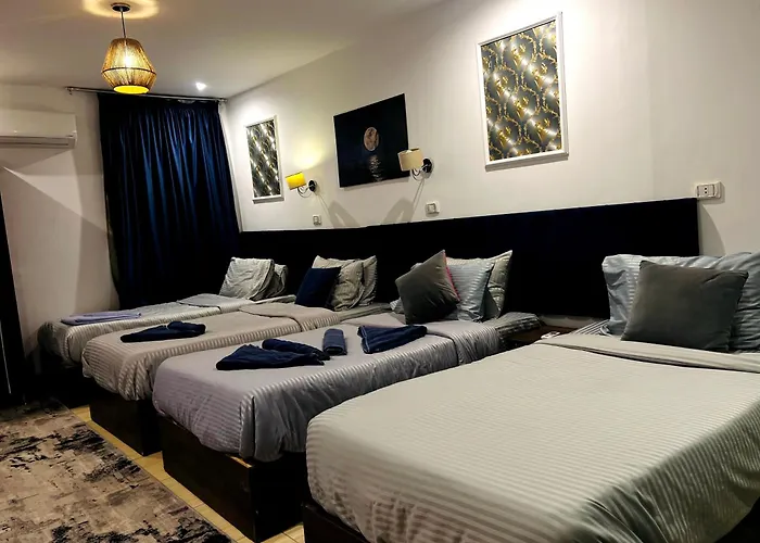 Giza Guest Houses