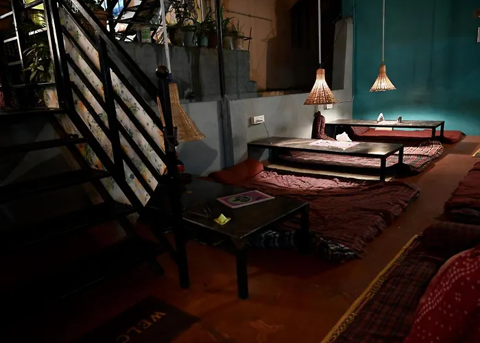 Hampi Guest Houses