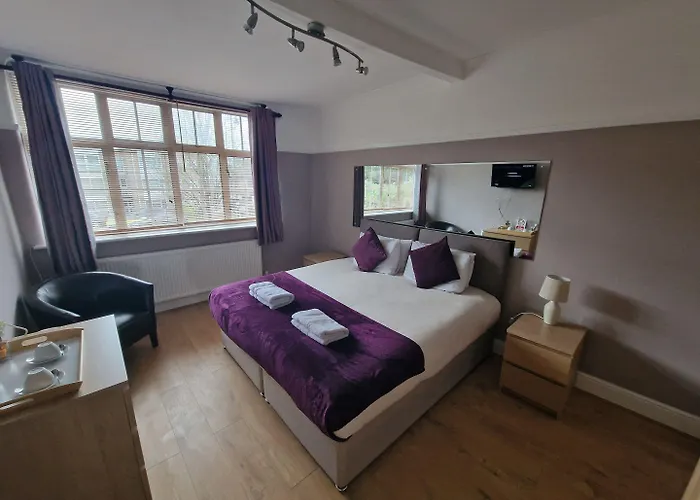 Enfield Guest Houses